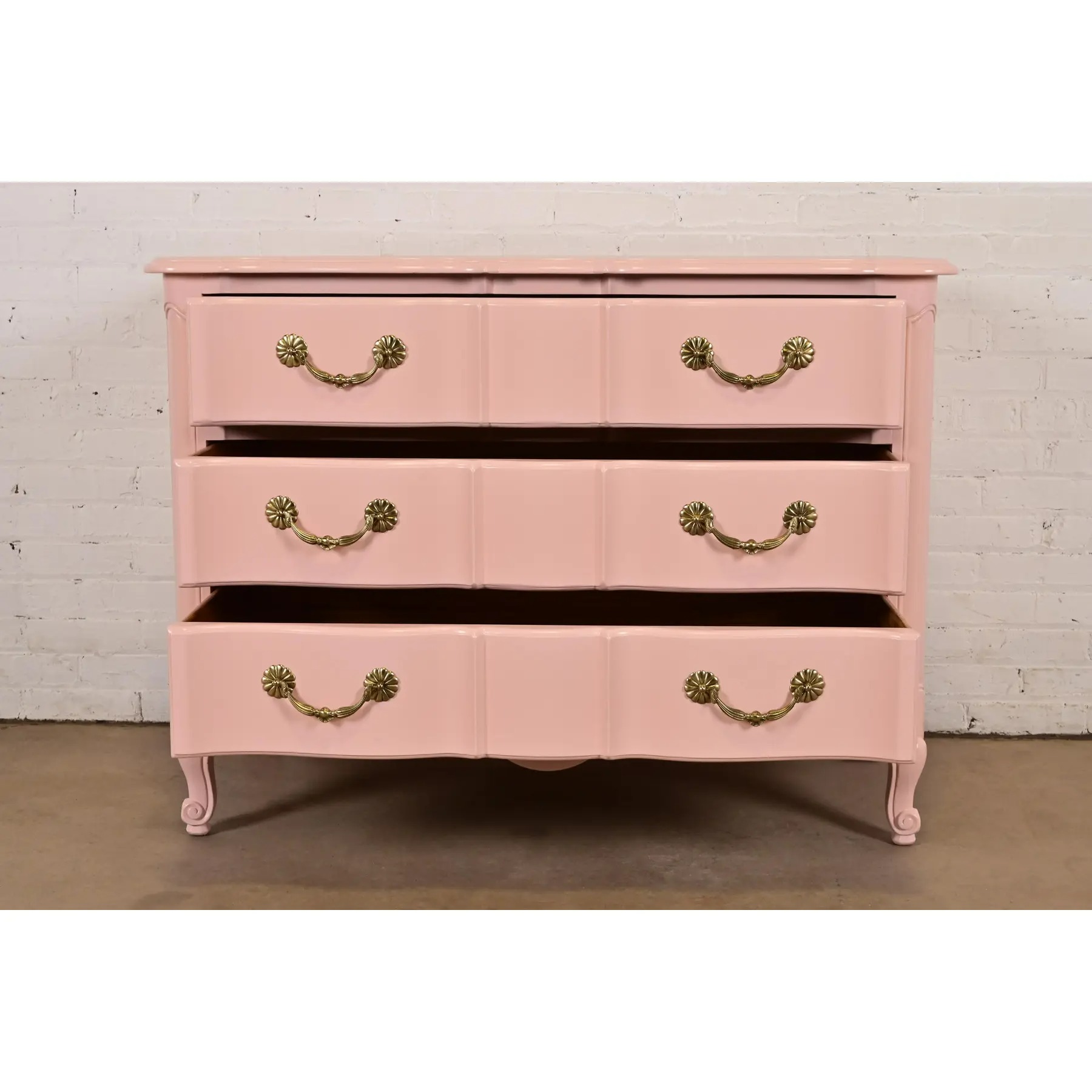 Bodart French Provincial Louis XV Pink Lacquered Dresser Chest, Newly Refinished - Image 5