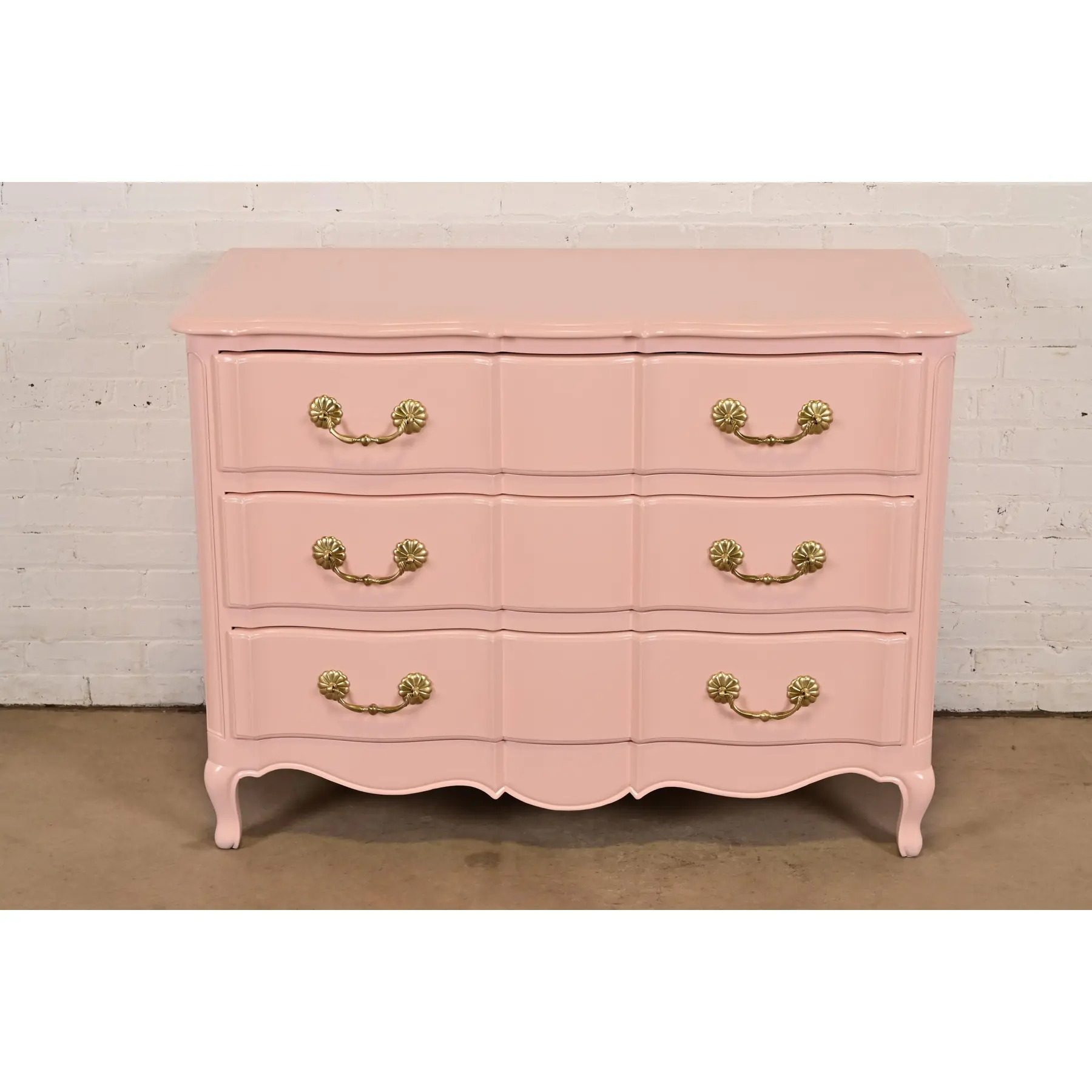 Cassard Romano French Provincial Louis XV Pink Lacquered Dresser Chest, Newly Refinished - Image 2