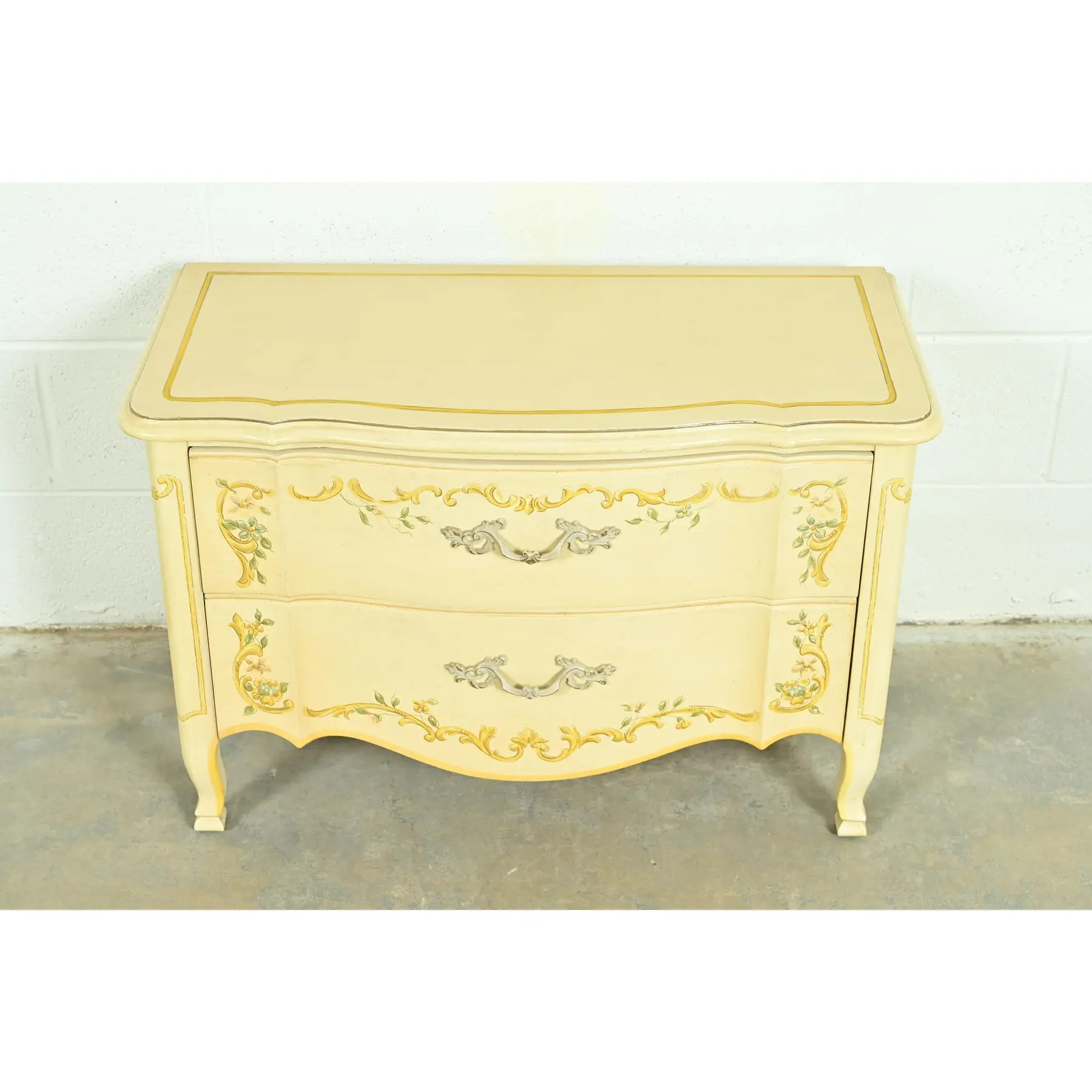 Drexel Heritage French Provincial Louis XV Cream Lacquered Paint-Decorated Commode or Bedside Chest, 1970s - Image 2