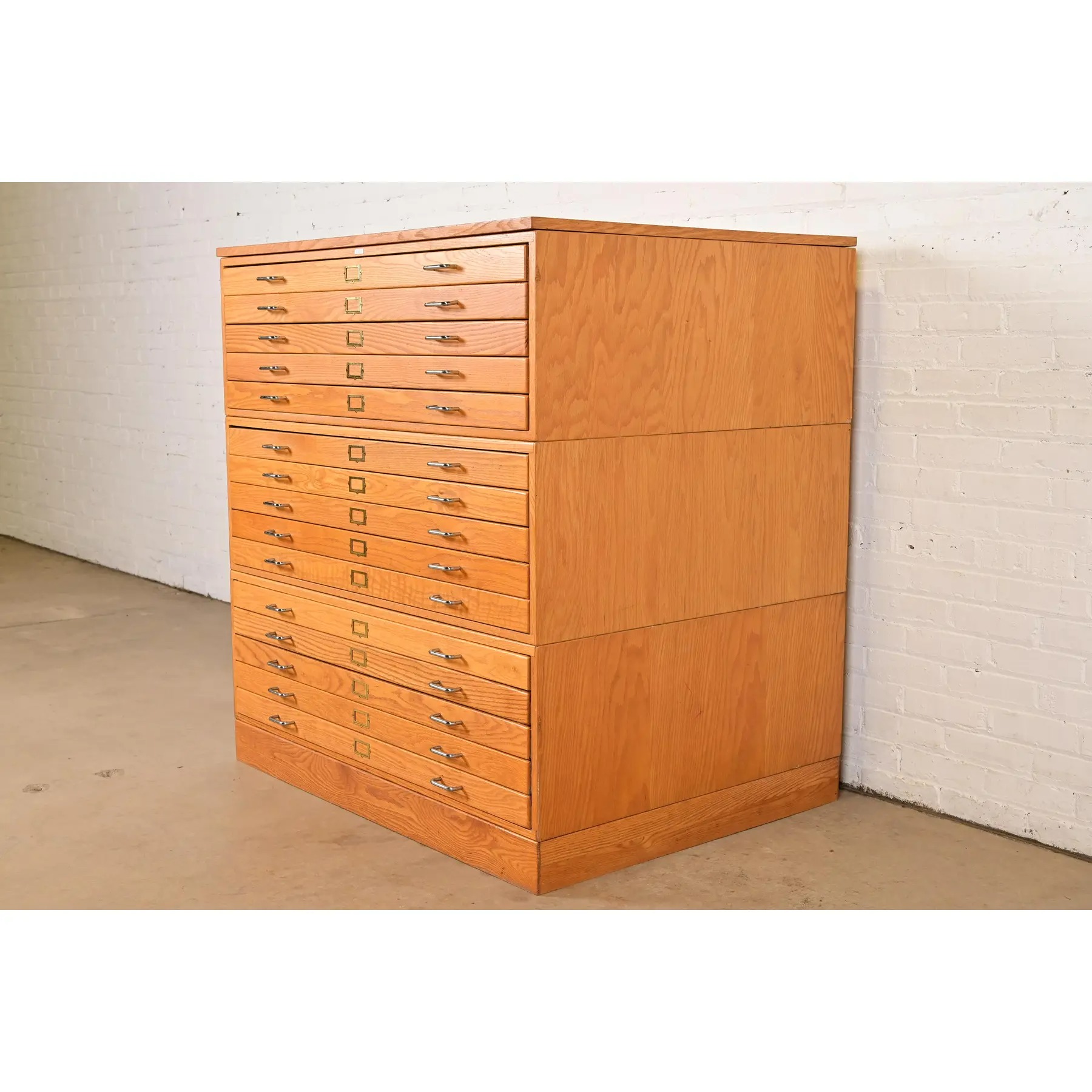 Mid-Century Modern Oak 15-Drawer Architect's Blueprint Flat File Cabinet - Image 3