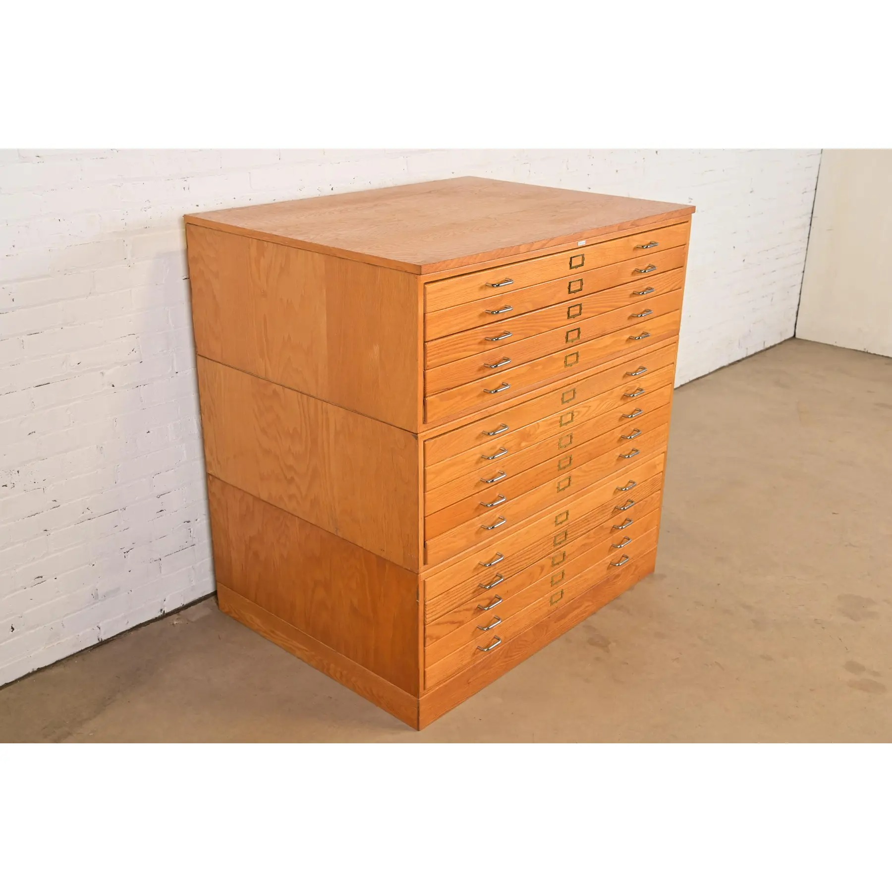 Mid-Century Modern Oak 15-Drawer Architect's Blueprint Flat File Cabinet - Image 4