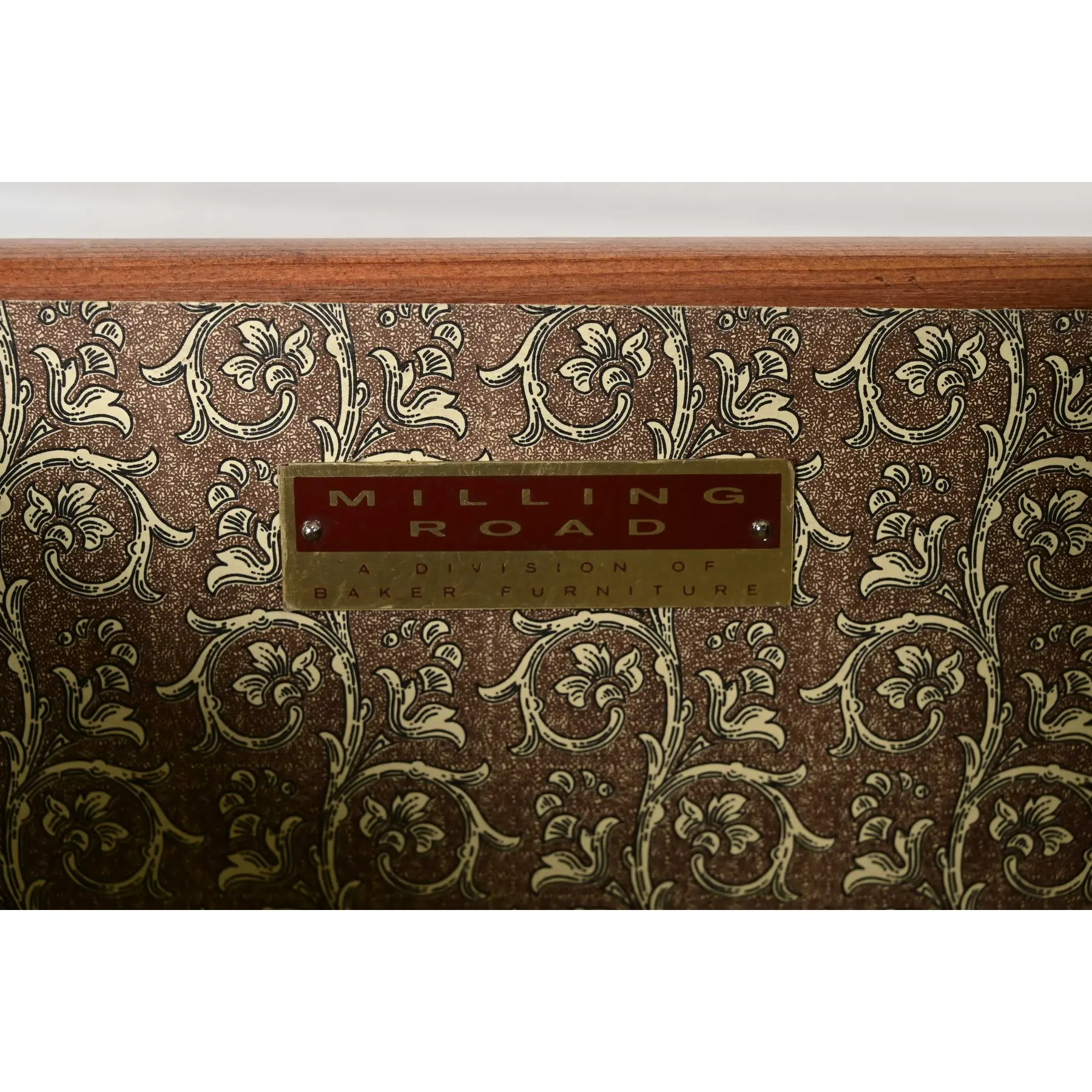 Baker Furniture Italian Provincial Carved Maple Sideboard Buffet or Console Table - Image 7