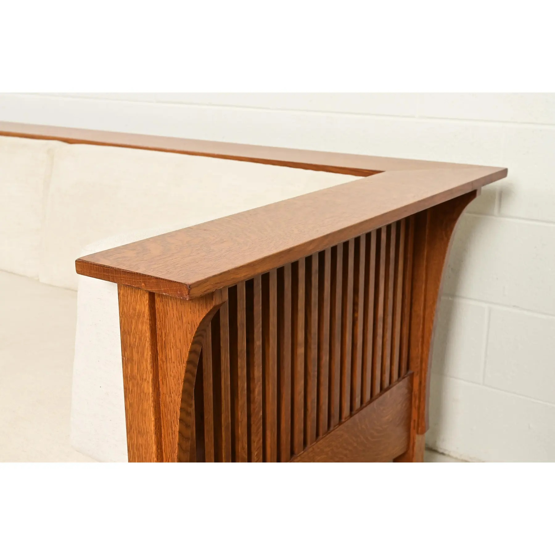 Stickley Mission Oak Arts & Crafts Spindle Settle Sofa - Image 7