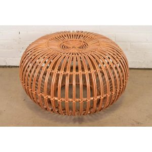 Franco Albini Mid-Century Organic Modern Italian Rattan Pouf Ottoman, 1950s