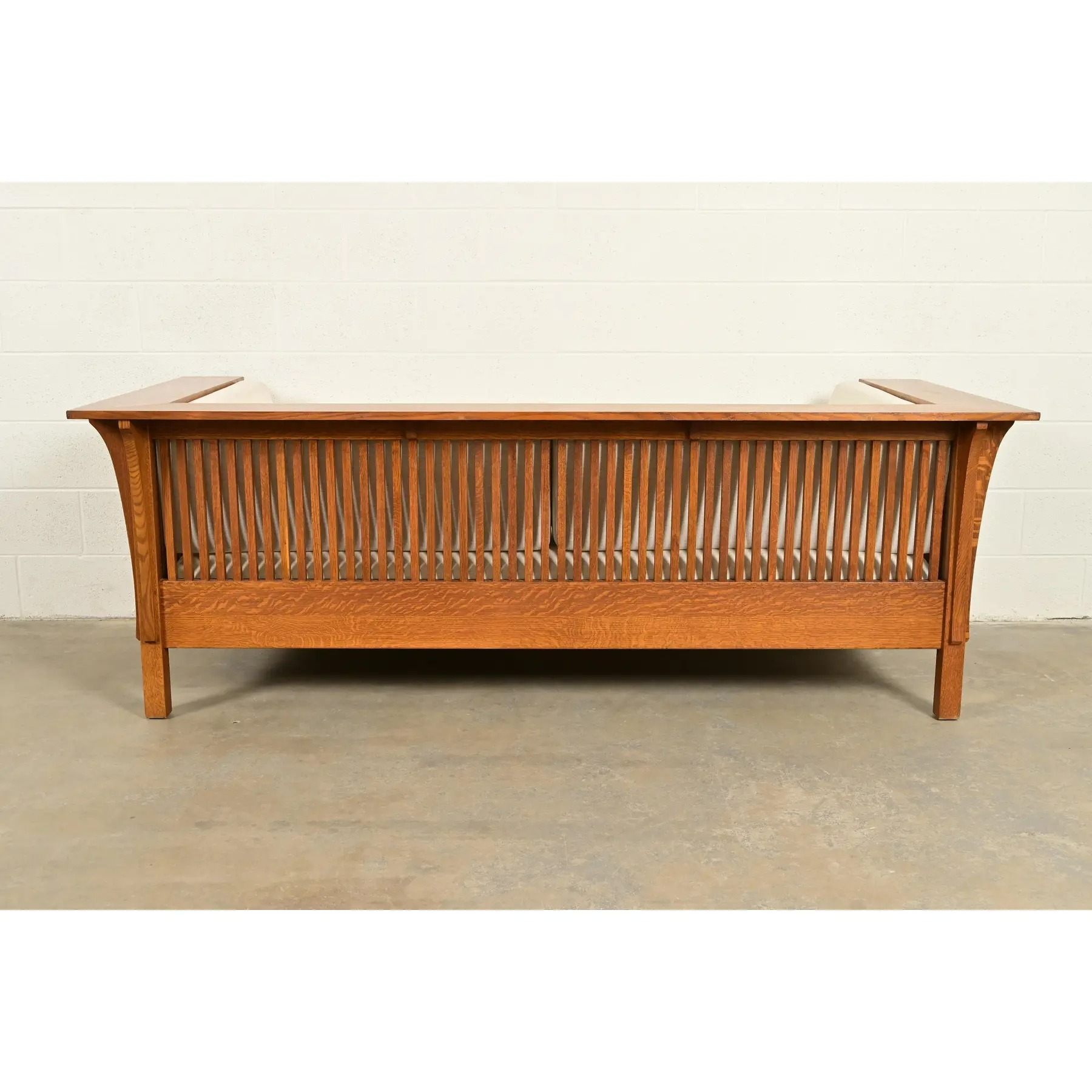 Stickley Mission Oak Arts & Crafts Spindle Settle Sofa - Image 9