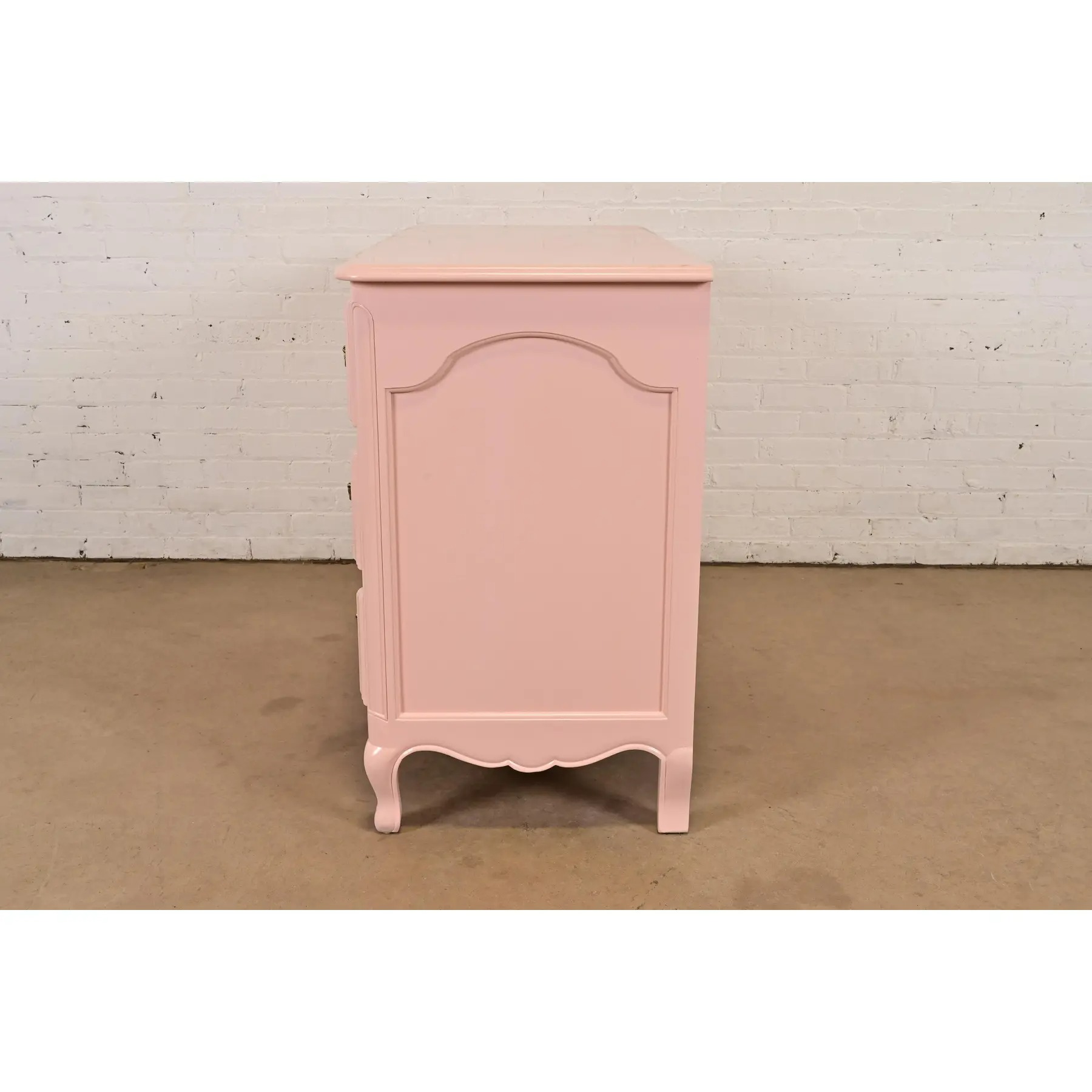 Cassard Romano French Provincial Louis XV Pink Lacquered Dresser Chest, Newly Refinished - Image 10