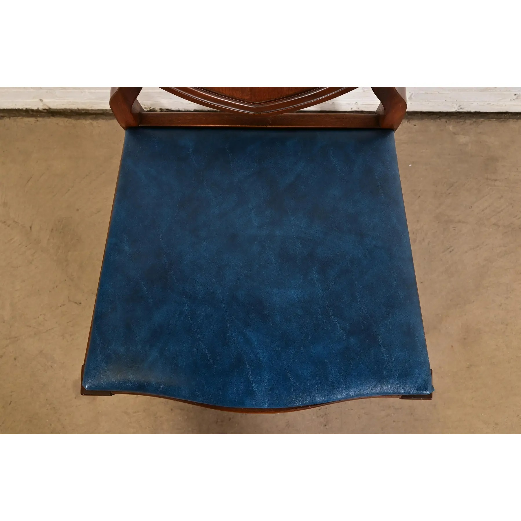 Baker Furniture Style Federal Carved Mahogany Shield Back Dining Chairs, Set of Six - Image 8