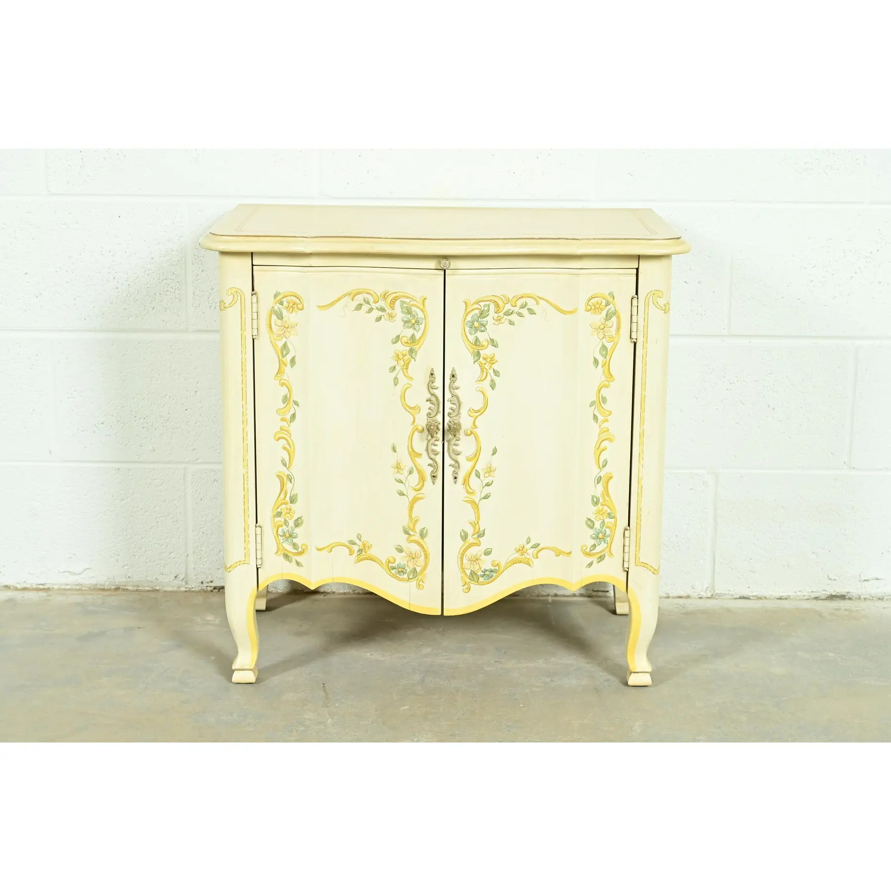 Drexel Heritage French Provincial Louis XV Cream Lacquered Paint-Decorated Nightstand, 1970s