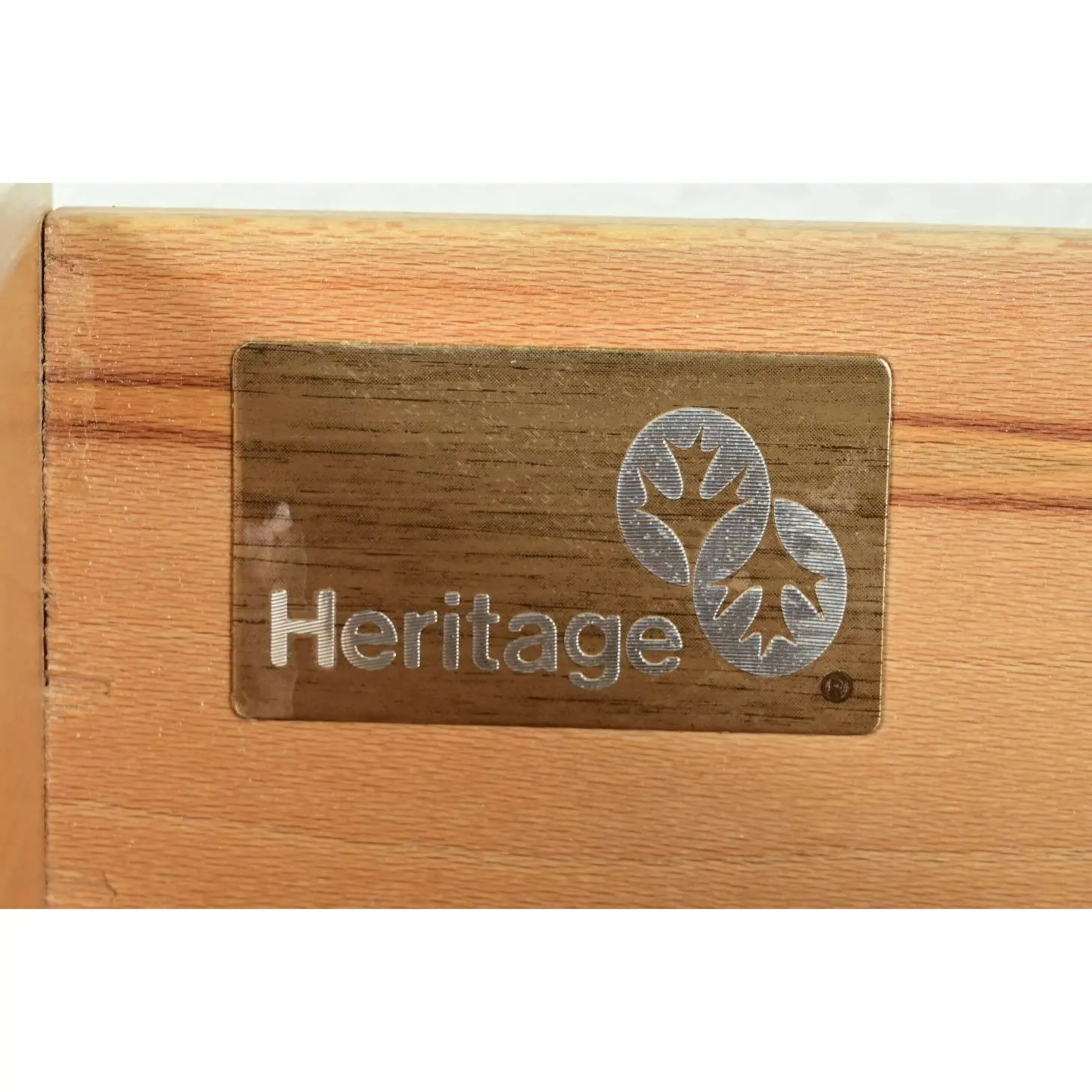 Drexel Heritage French Provincial Louis XV Cream Lacquered Paint-Decorated Triple Dresser or Credenza, 1970s - Image 9