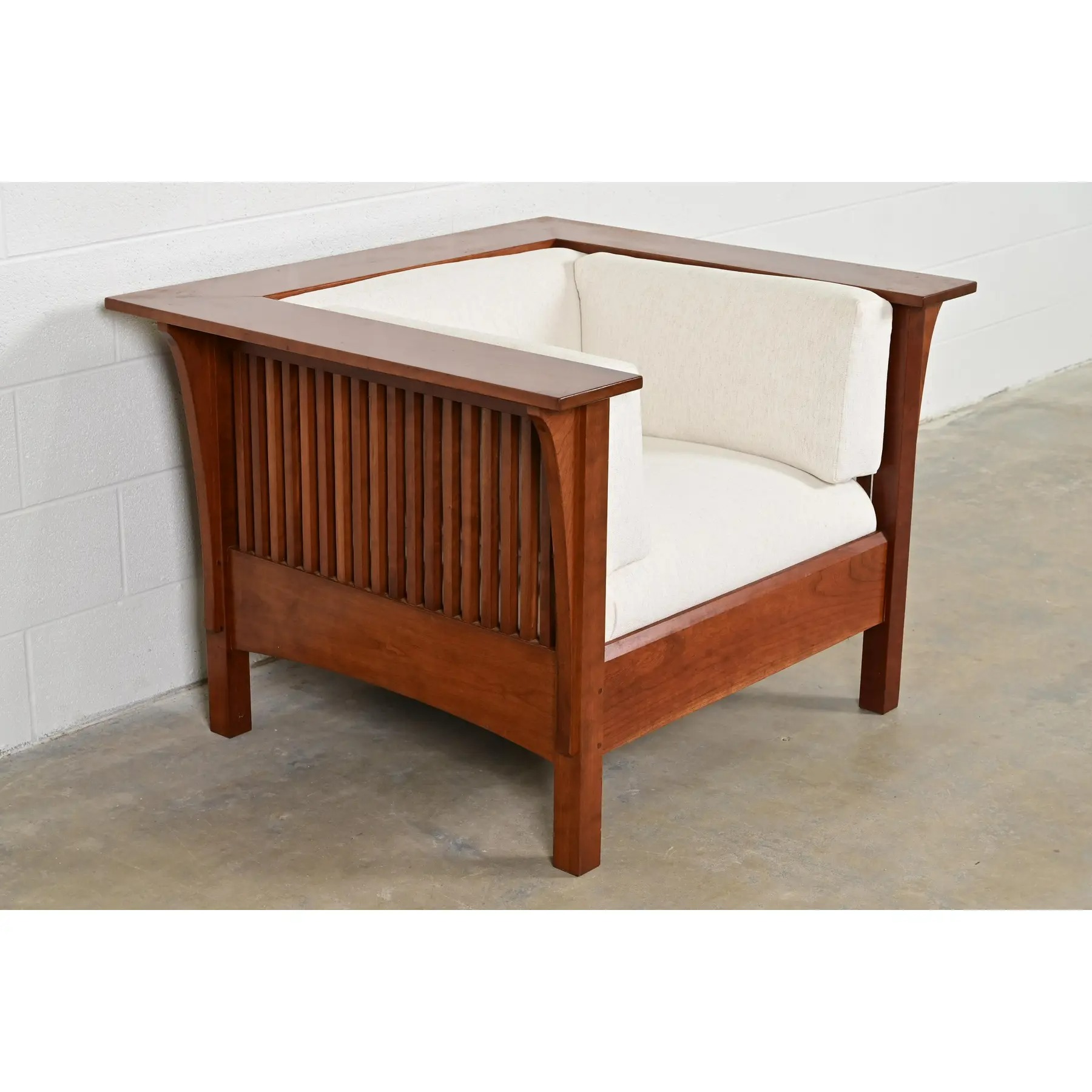 Stickley Mission Arts & Crafts Cherry Wood Spindle Lounge Chair, Newly Upholstered