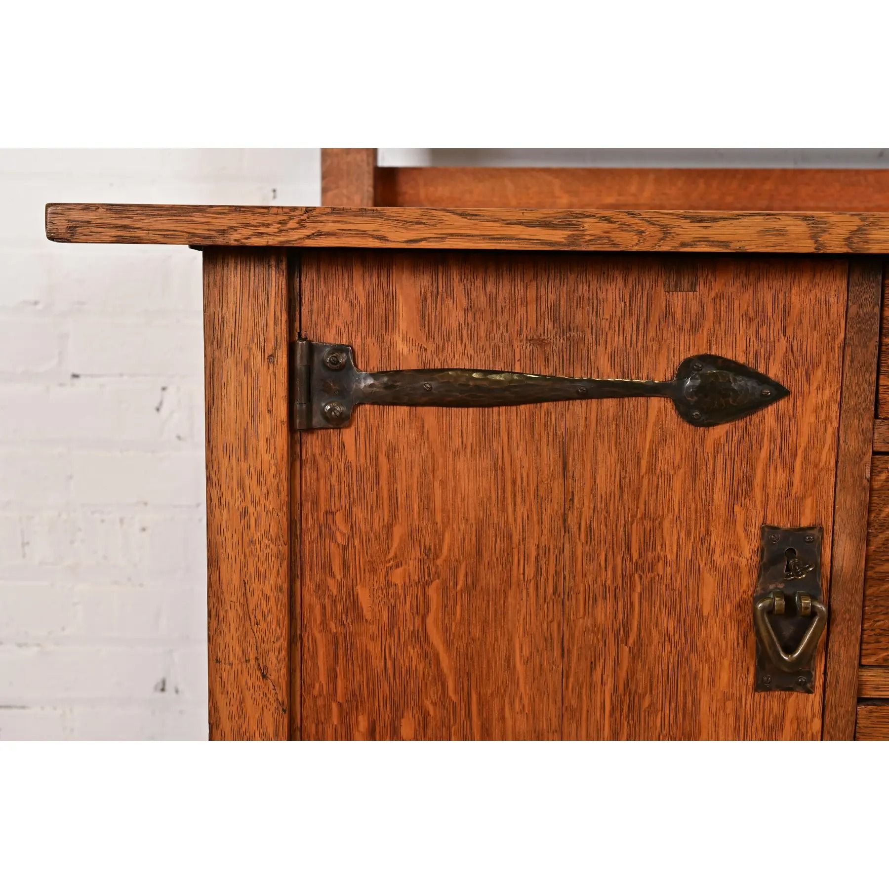 Gustav Stickley Antique Mission Oak Arts & Crafts Strap Hinge Sideboard, Circa 1910 - Image 6