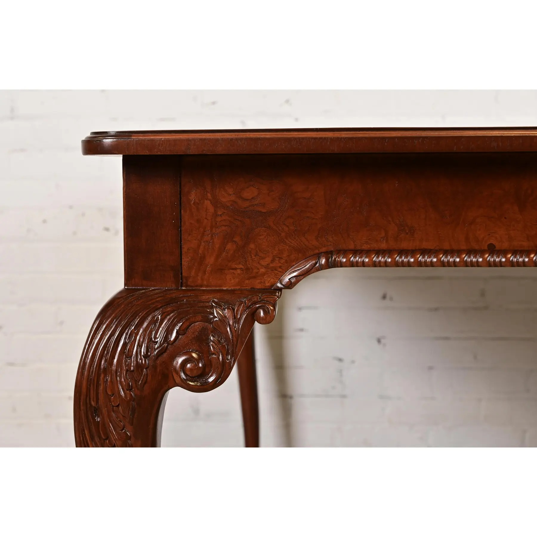 Baker Furniture Stately Homes Chippendale Burled Walnut Extension Dining Table, Newly Refinished - Image 9