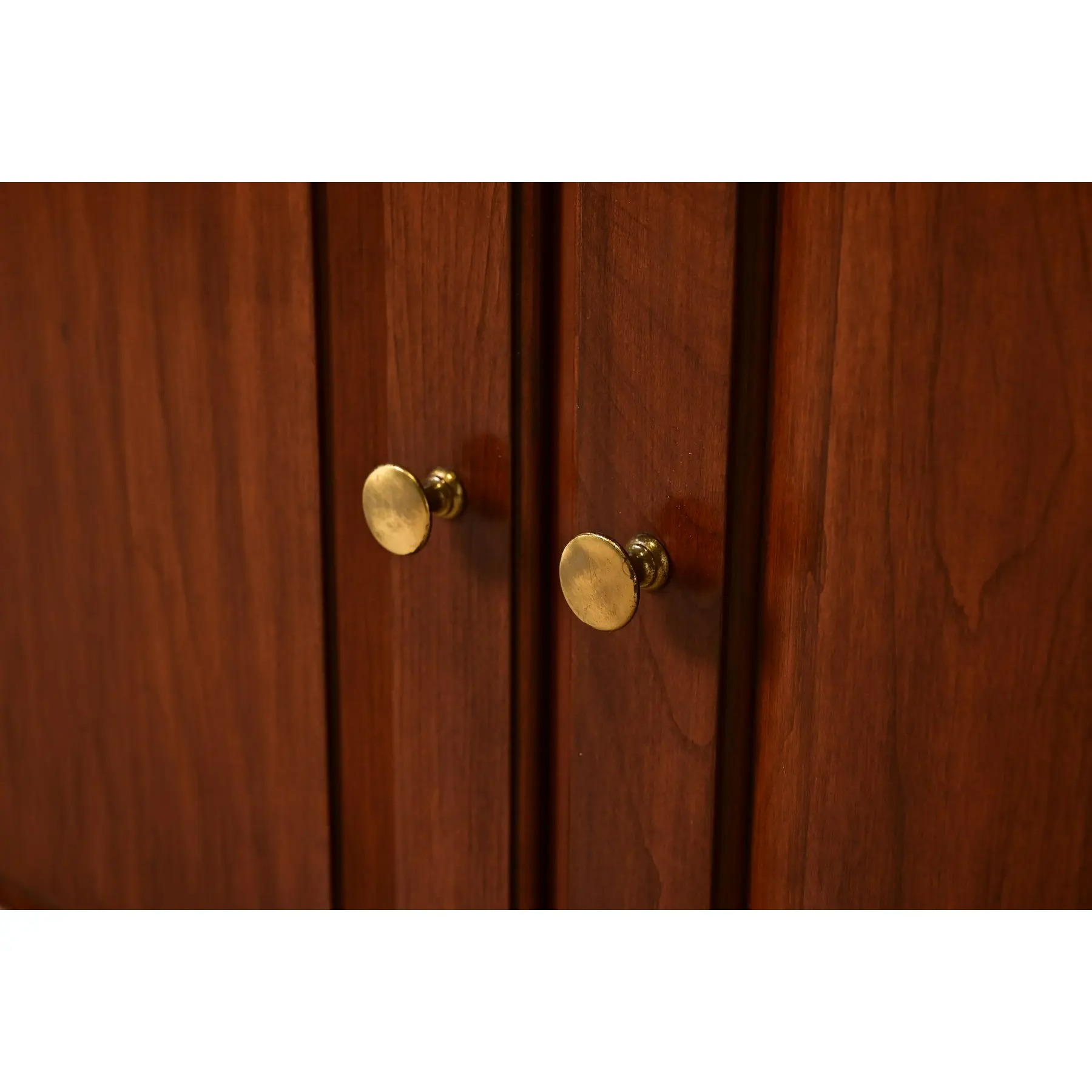 Henkel Harris American Colonial Solid Cherry Wood Breakfront or Sideboard Buffet With Hutch Top, 1977 - Image 7