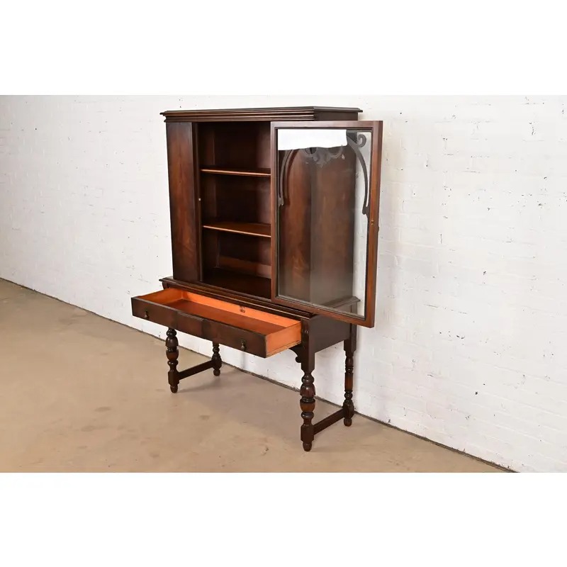 Antique French Renaissance Revival Carved Oak Breakfront Bookcase or Bar Cabinet, Circa 1880s - Image 6