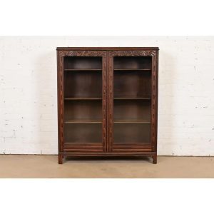 R. J. Horner Style Antique Victorian Carved Oak Bookcase Cabinet, Circa 1880s