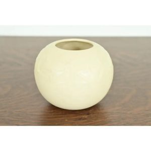 Rookwood Pottery Arts & Crafts Glazed Ceramic Art Pottery Bulbous Vase, 1945