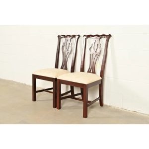 Thomasville Georgian Carved Mahogany Side Chairs or Dining Chairs, Pair