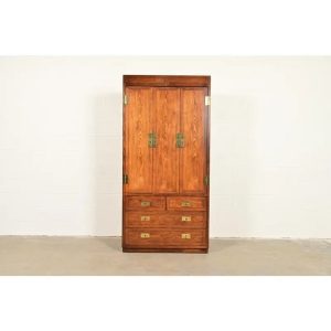 Henredon Mid-Century Modern Campaign Oak Armoire Dresser or Gentleman's Chest, Circa 1970s