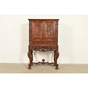 Antique French Renaissance Revival Carved Walnut Bookcase or Bar Cabinet, Circa 1890s