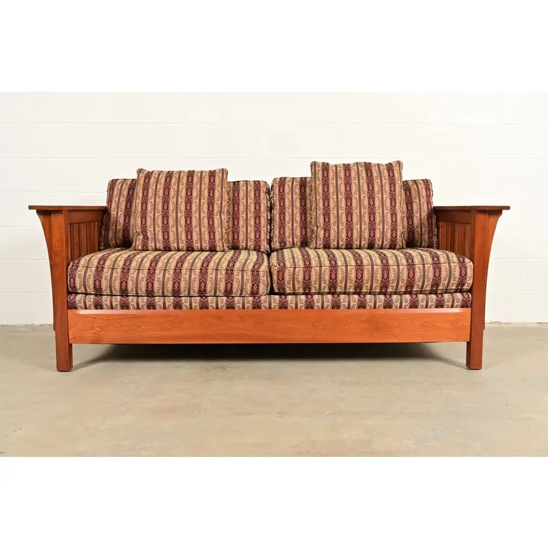 Stickley Mission Arts and Crafts Cherry Wood Spindle Settle Sofa