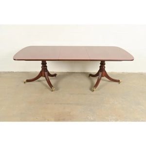 Henredon Georgian Banded Mahogany Double Pedestal Extension Dining Table, Newly Refinished