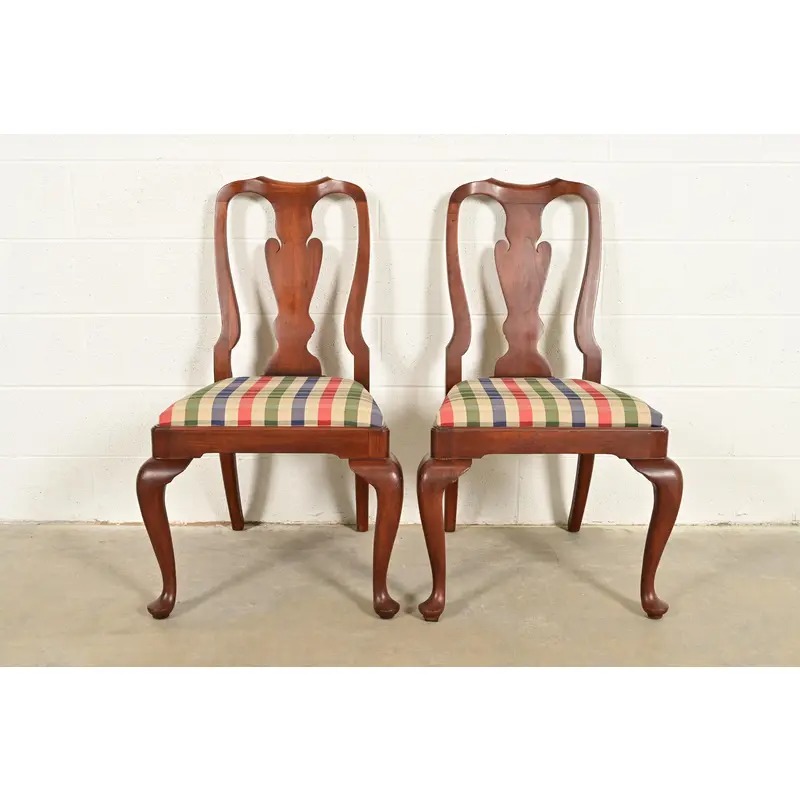 Henkel Harris Queen Anne Solid Cherry Wood Side Chairs or Dining Chairs, Pair - Image 2