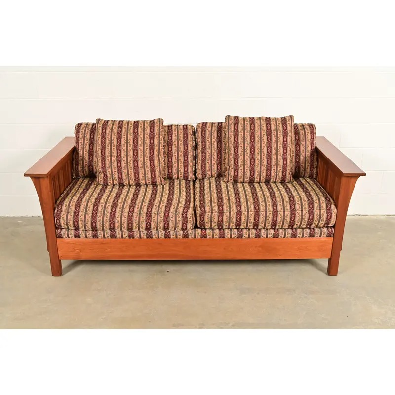 Stickley Mission Arts and Crafts Cherry Wood Spindle Settle Sofa - Image 2