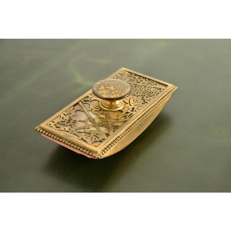 Tiffany Studios New York Grapevine Bronze Doré and Favrile Slag Glass Rocker Blotter - Image 2