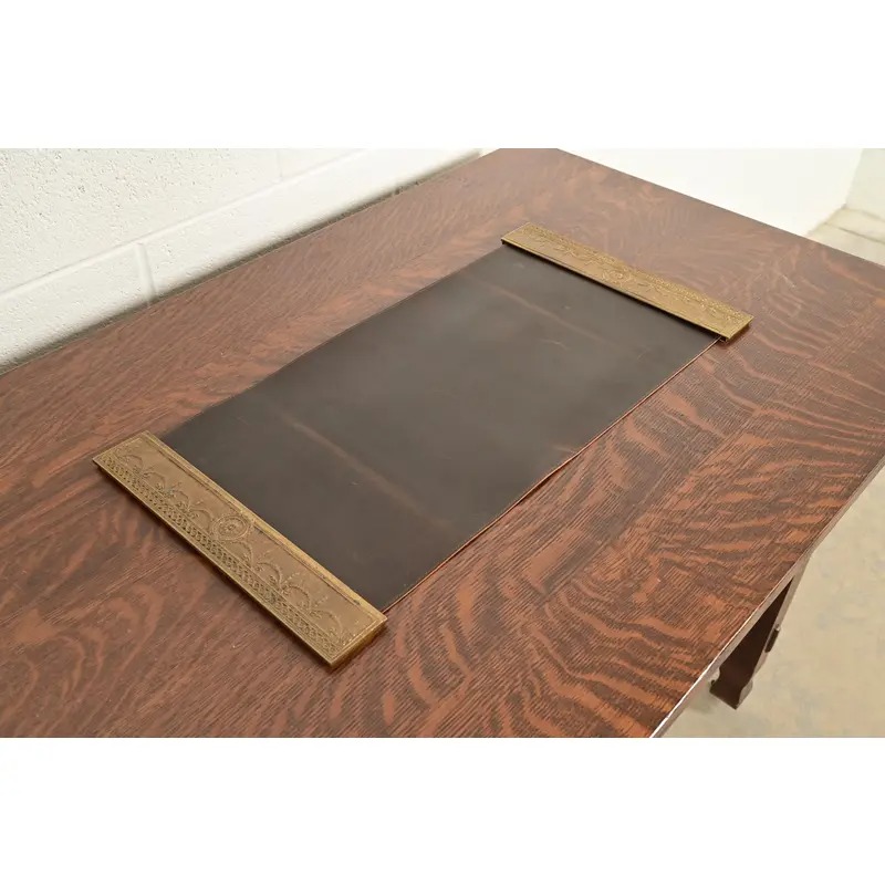 Tiffany Studios New York Adam Pattern Bronze Doré Blotter Ends With Leather Desk Blotter - Image 3