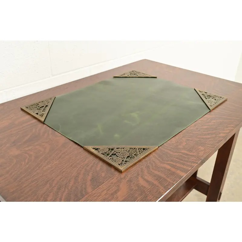 Tiffany Studios New York Grapevine Bronze Doré Blotter Corners With Leather Desk Blotter - Image 3
