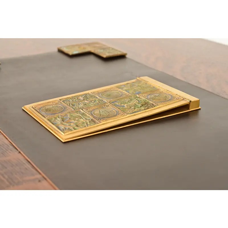 Tiffany Studios New York Bookmark Pattern Bronze Doré and Enamel Notepad Holder - Image 4