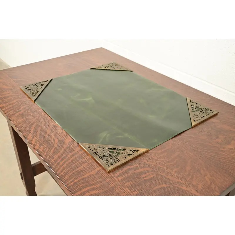 Tiffany Studios New York Grapevine Bronze Doré Blotter Corners With Leather Desk Blotter - Image 4