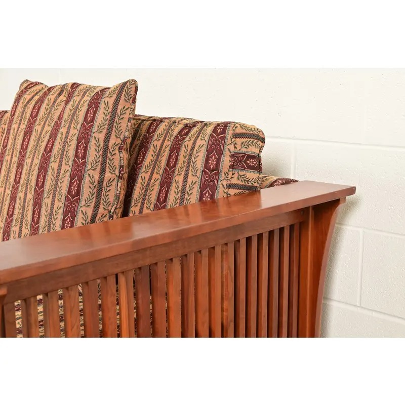 Stickley Mission Arts and Crafts Cherry Wood Spindle Settle Sofa - Image 6