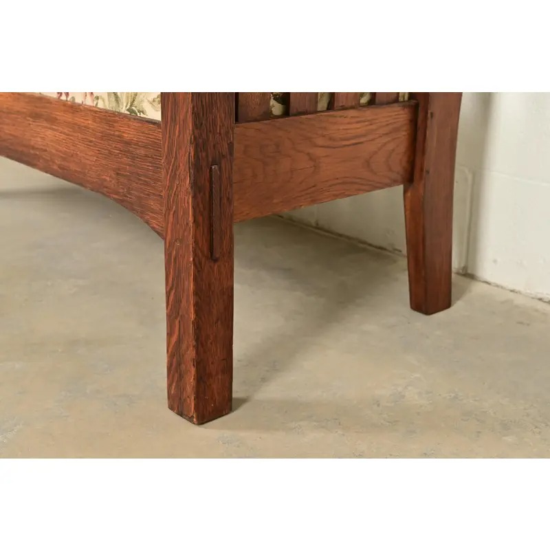 Gustav Stickley Style Antique Mission Oak Arts & Crafts Bench or Settle Sofa, Circa 1900 - Image 8