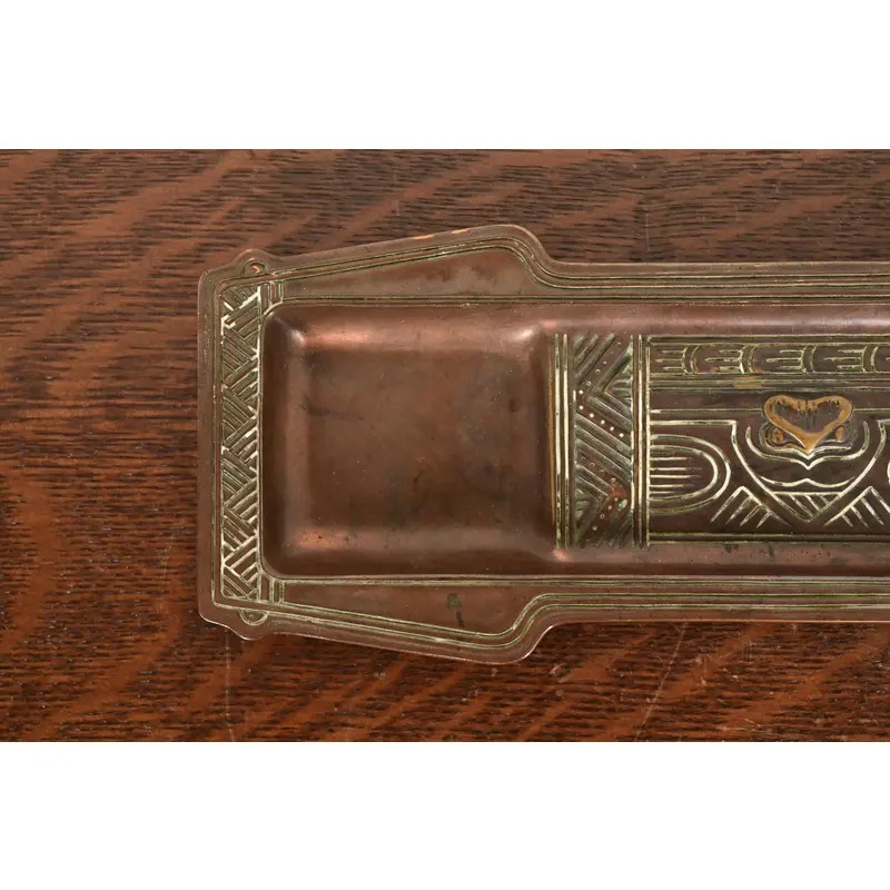 Tiffany Studios New York American Indian Pattern Bronze Pen Tray - Image 8