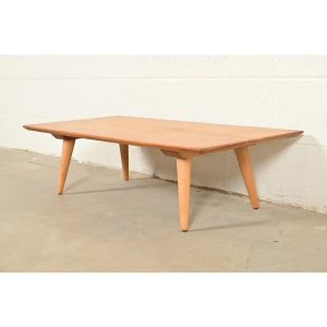 Paul McCobb Planner Group Solid Maple Coffee Table, 1950s