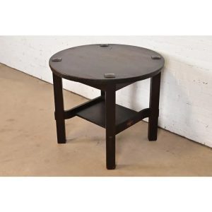 Miller Cabinet Co. Antique Mission Oak Arts & Crafts Center Table or Lamp Table, Circa 1910