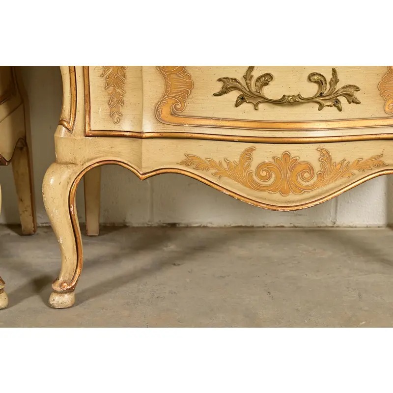 John Widdicomb Italian Rococo Louis XV Cream Lacquered and Gold Gilt Bedside Chests, Pair - Image 11