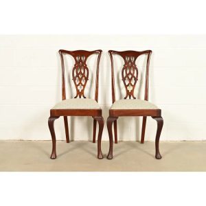 Henredon Style Georgian Carved Mahogany Side Chairs or Dining Chairs, Pair