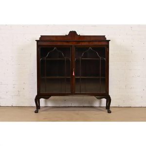 Berkey & Gay Style Antique Chippendale Carved Mahogany Bookcase Cabinet, Circa 1920s