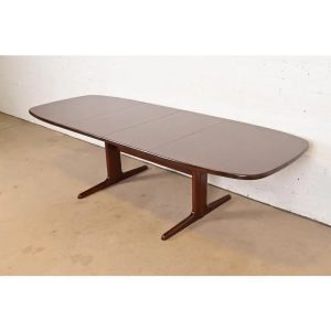 Skovby Danish Modern Sculpted Rosewood Extension Dining Table, Newly Refinished