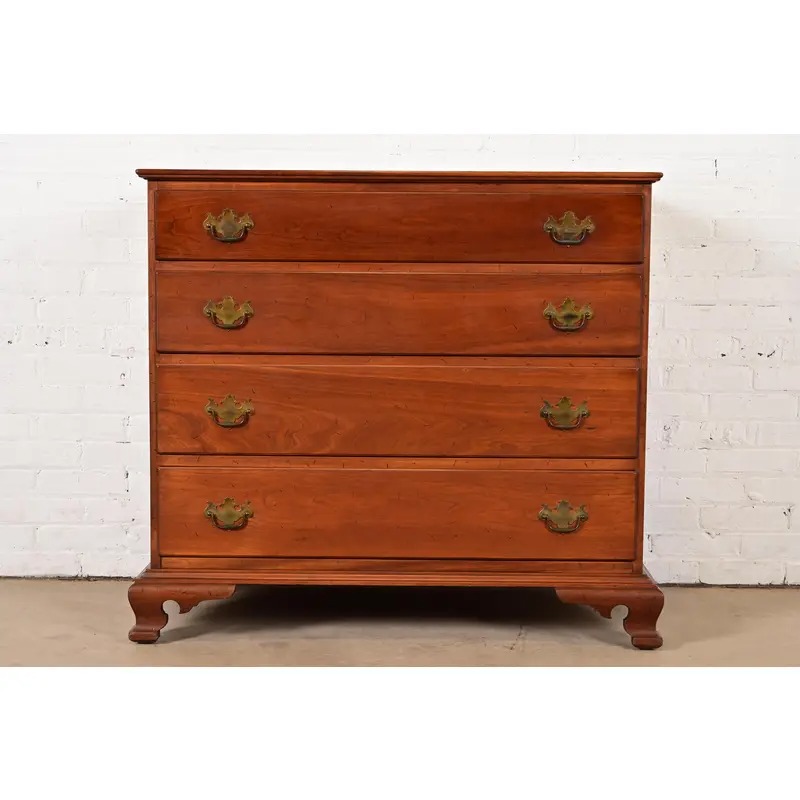 Stickley Georgian Solid Cherry Wood Four-Drawer Chest of Drawers, Circa 1950s