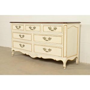 Kindel Furniture French Provincial Louis XV Cream Lacquered and Gold Gilt Dresser, 1970s
