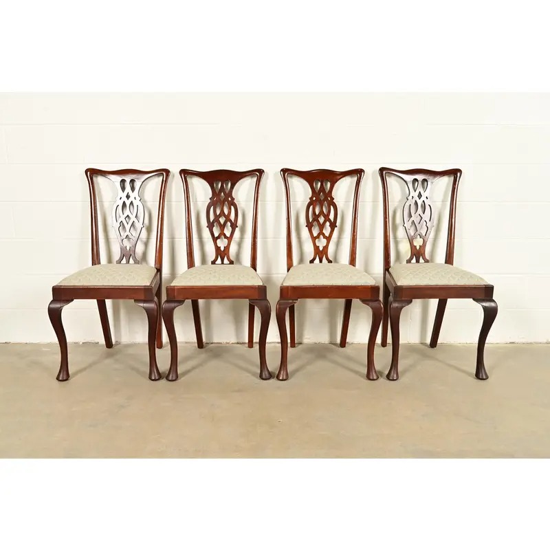 Henredon Style Georgian Carved Mahogany Dining Chairs, Set of Four - Image 2