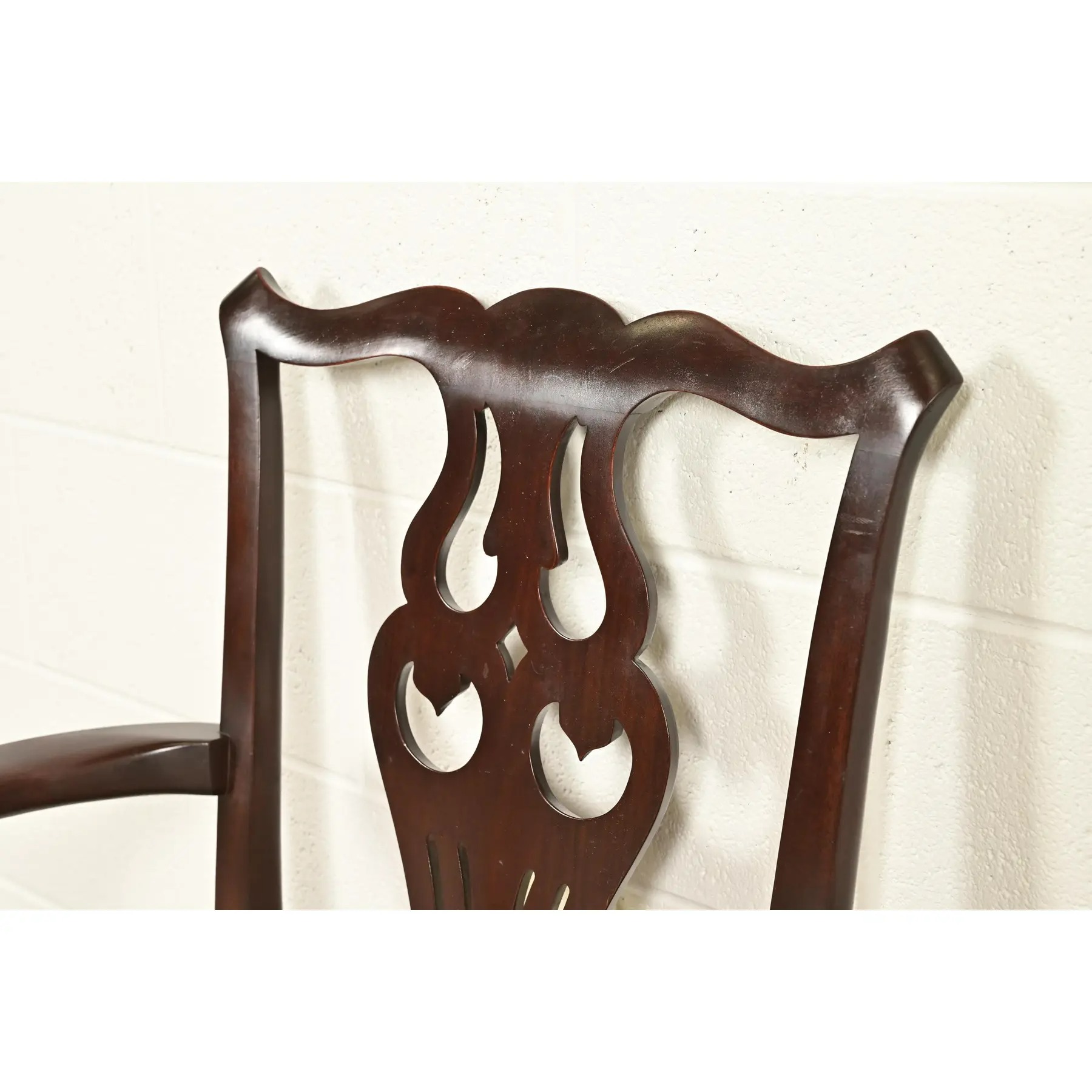 Ethan Allen Georgian Carved Mahogany Armchair - Image 8