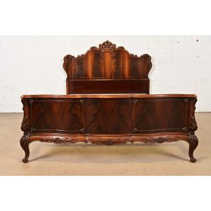 Romweber Antique French Provincial Louis XV Carved Flame Mahogany Full Size Bed, Circa 1920s