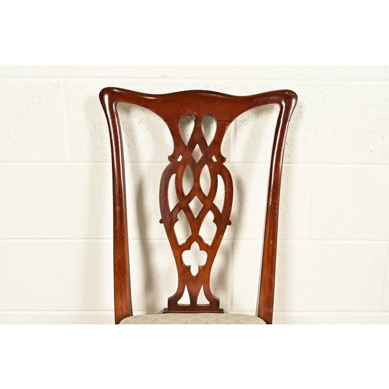 Henredon Style Georgian Carved Mahogany Dining Chairs, Set of Four - Image 6