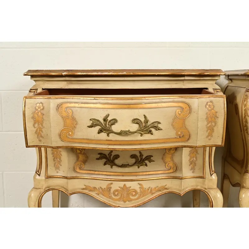John Widdicomb Italian Rococo Louis XV Cream Lacquered and Gold Gilt Bedside Chests, Pair - Image 7