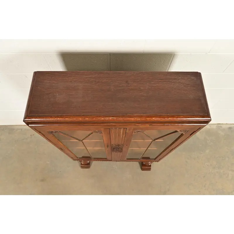 Antique English Art Deco Carved Oak Bookcase or Display Cabinet, Circa 1930s - Image 10