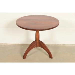 Early American Bench Made Sculpted Solid Walnut Pedestal Tea Table or Side Table
